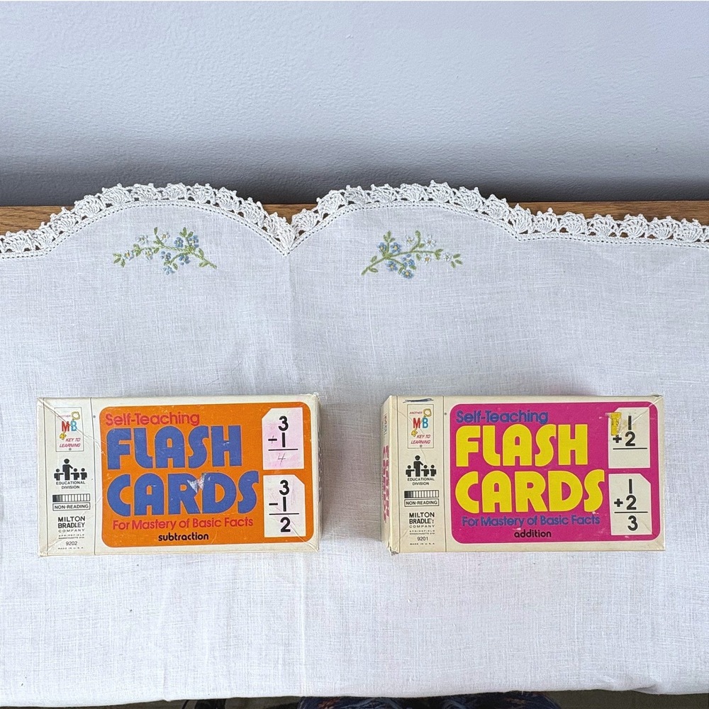 Vintage Milton Bradley Flash Cards Addition Subtraction Math Set 1978